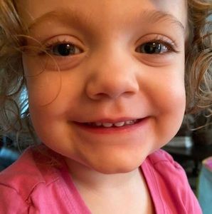 Meet your Posher, Mellony